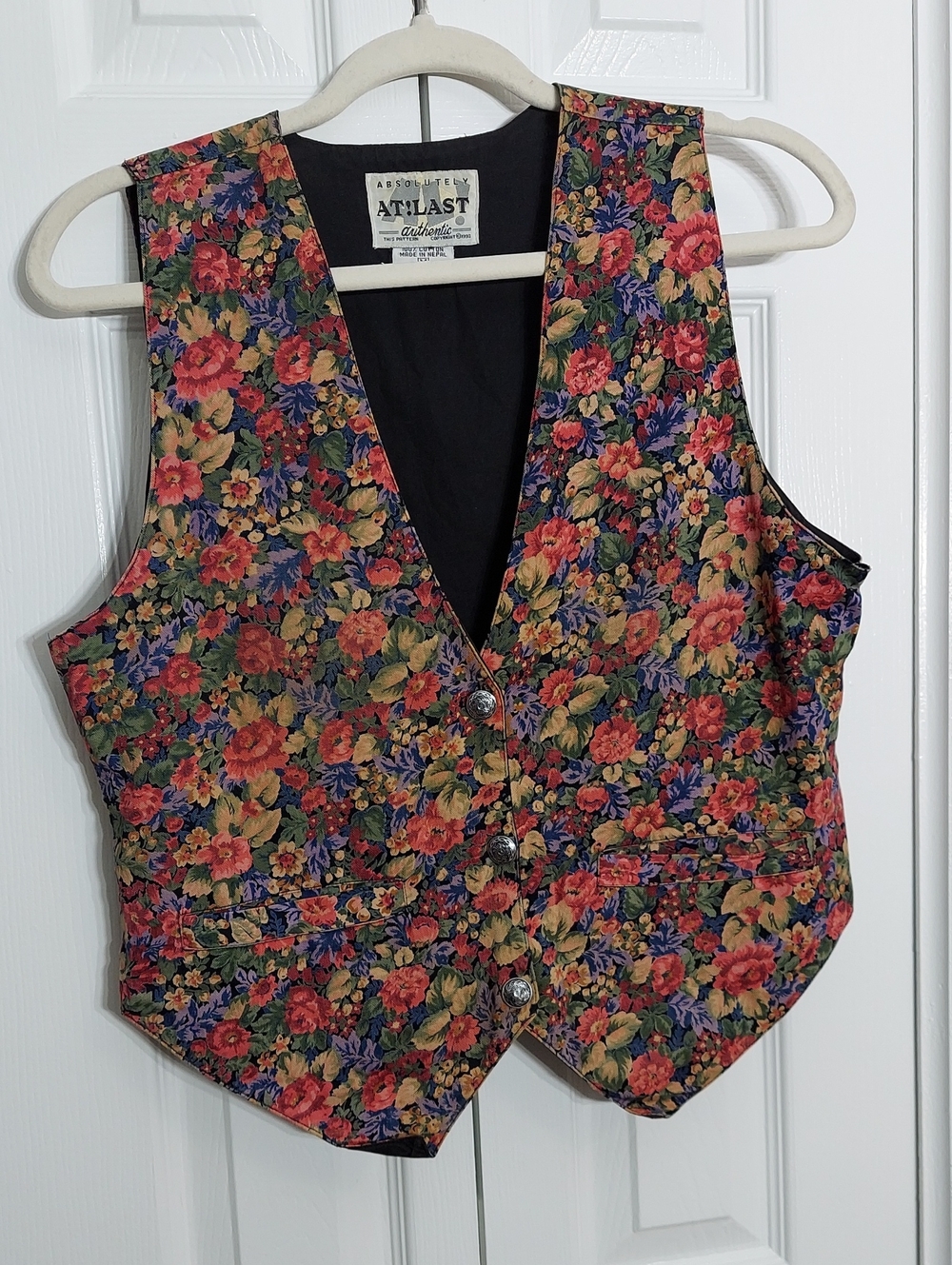 At!Last Vest, Size M, Floral Vintage 90s, Silver Buttons, Tie Back